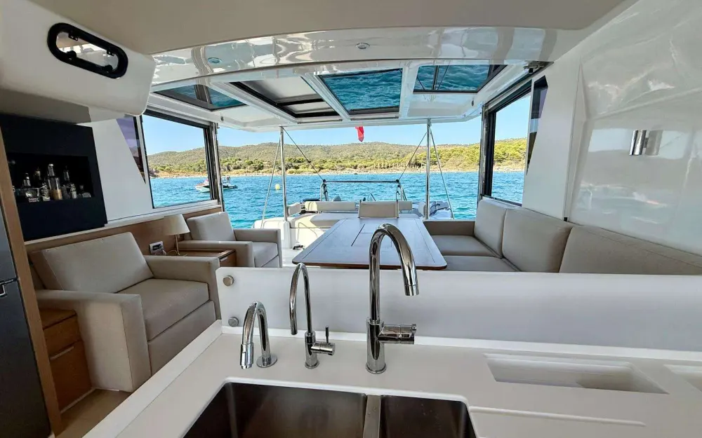 slider 1 Bali Catamarans Bali 4.2