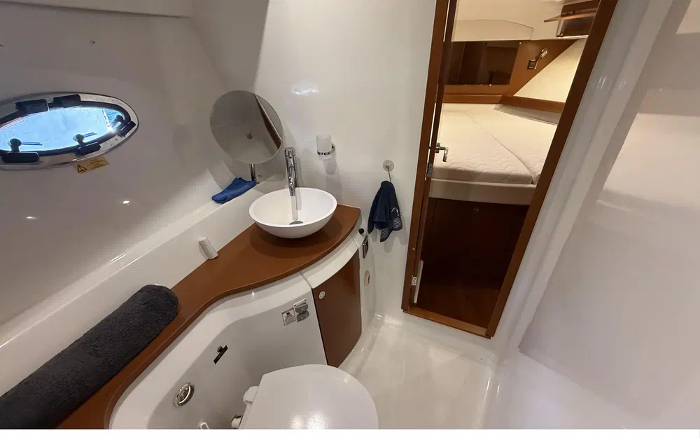 slider 21 Beneteau Antares 42