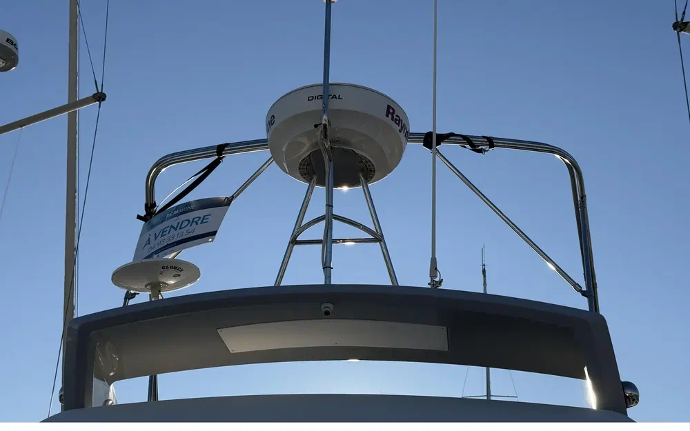 slider 2 Beneteau Antares 42