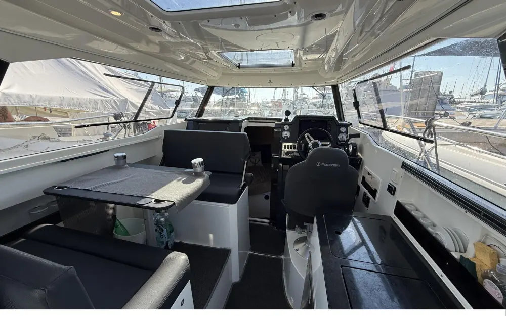 slider 13 Parker  790 Explorer