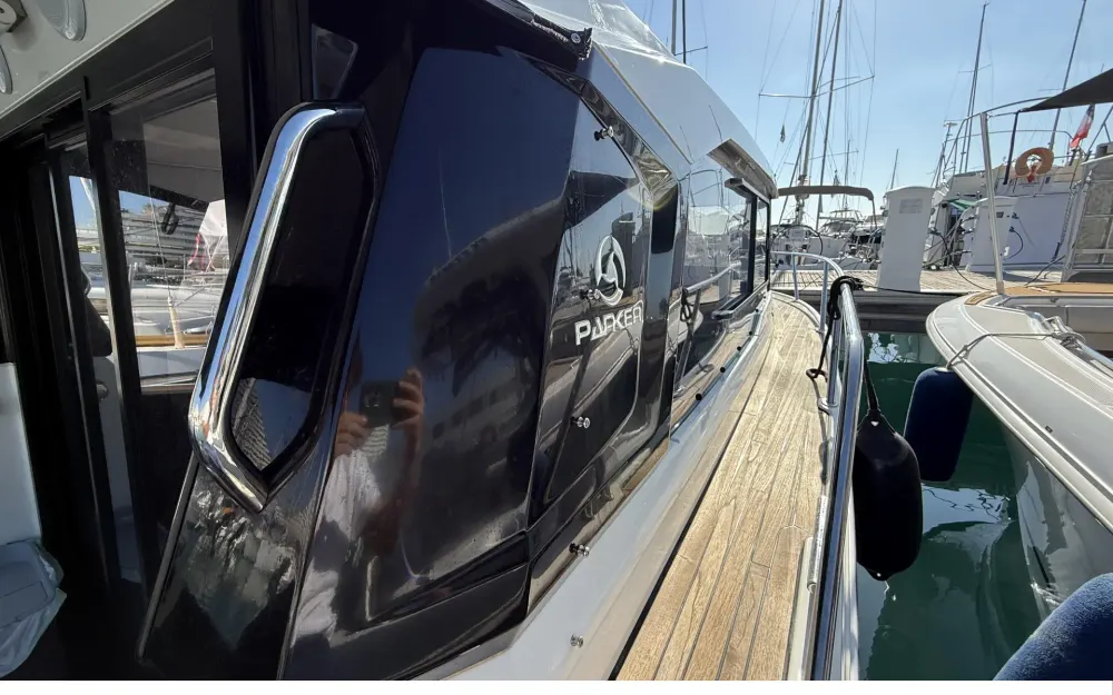slider 1 Parker  790 Explorer