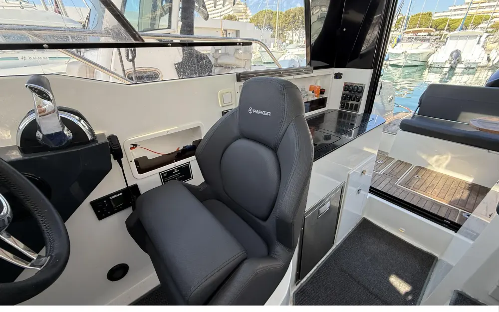 slider 20 Parker  790 Explorer