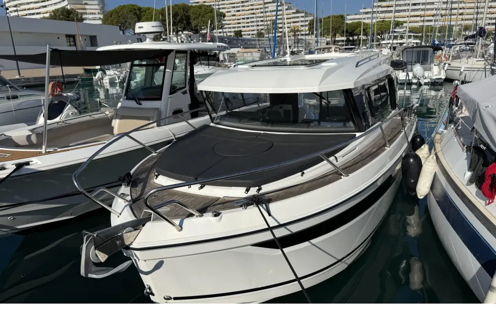 slider 28 Parker  790 Explorer