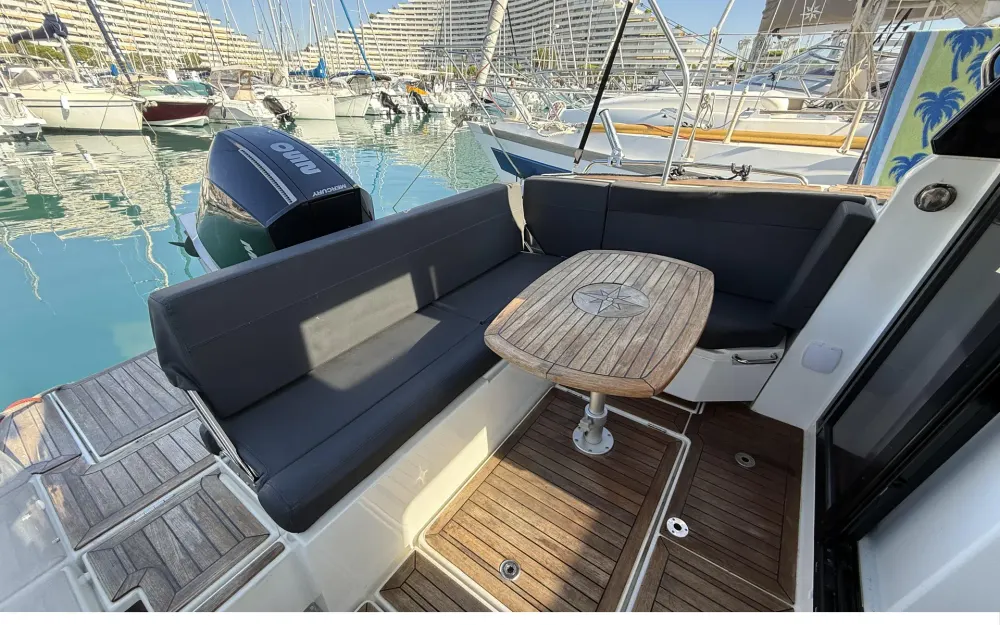 slider 3 Parker  790 Explorer