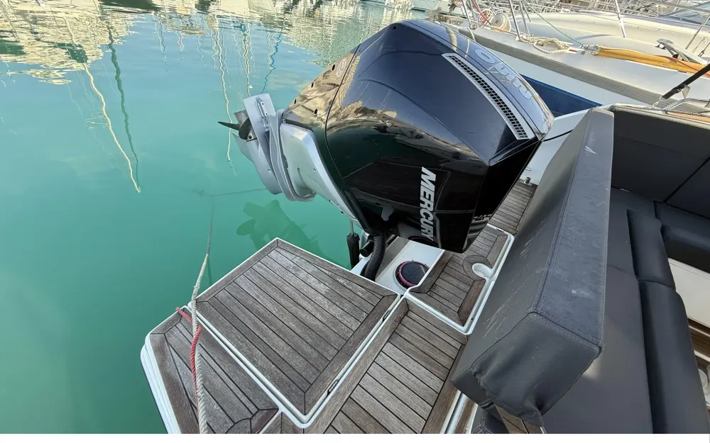 slider 4 Parker  790 Explorer