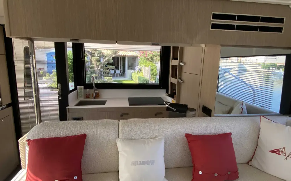 slider 13 Prestige Yachts F4.9