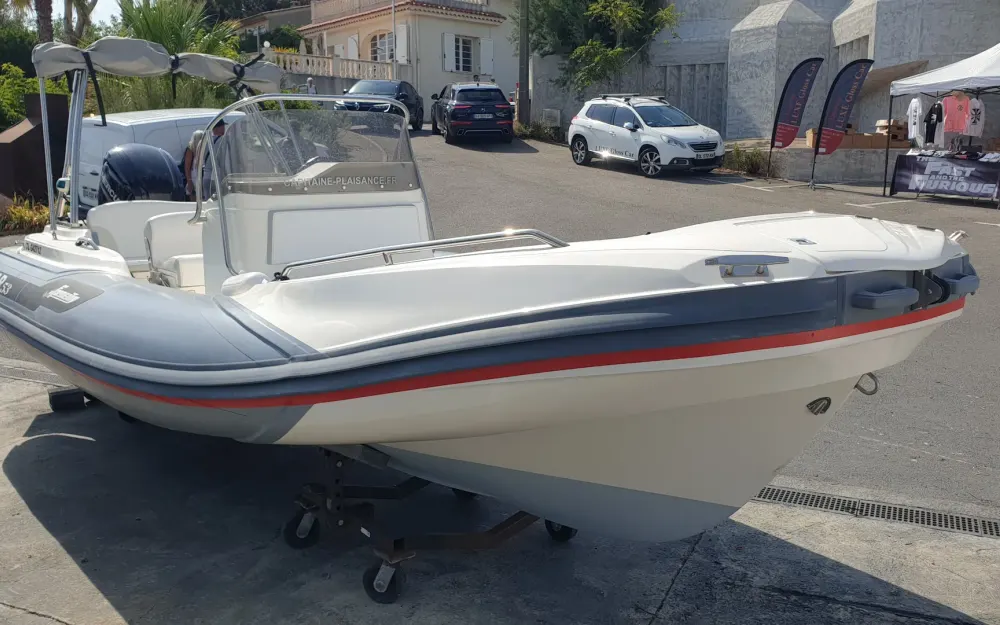 slider 0 Zar Formenti Zar 53 Classic Luxury