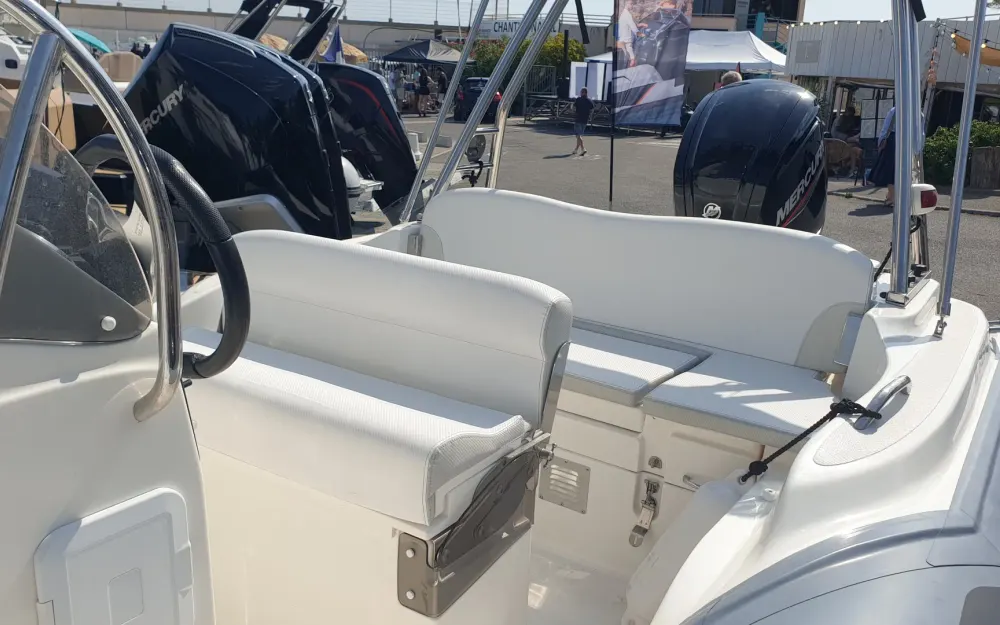 slider 6 Zar Formenti Zar 53 Classic Luxury