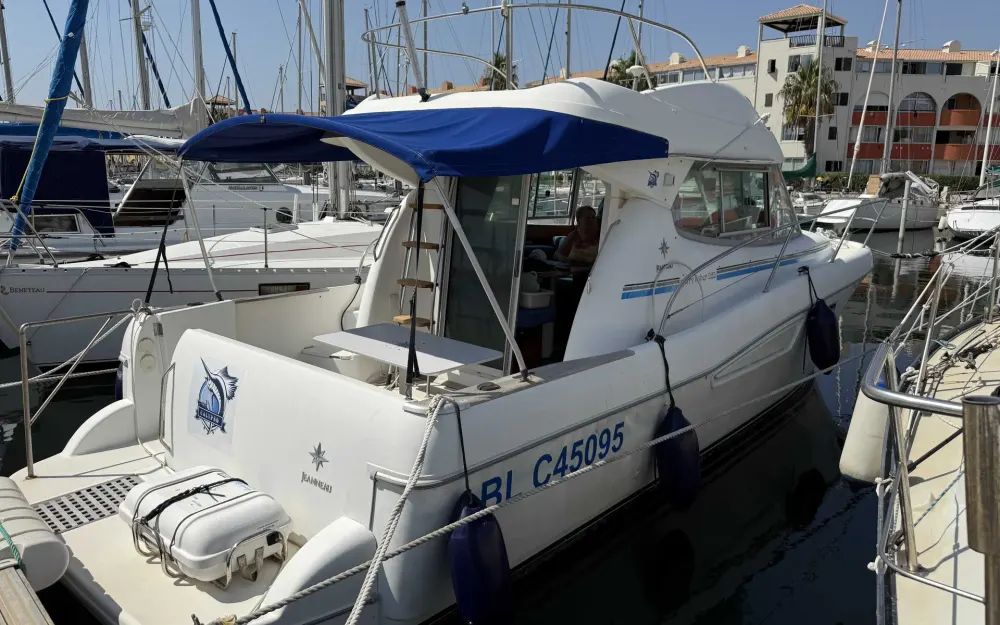 slider 1 Jeanneau Merry Fisher 925