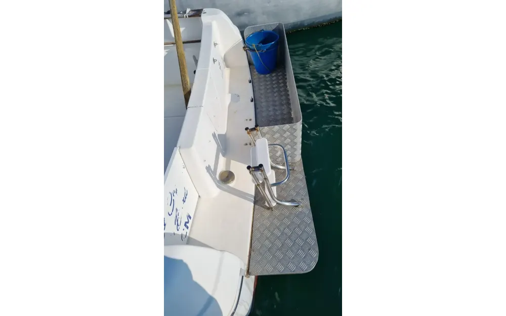 slider 11 Jeanneau Merry Fisher 695