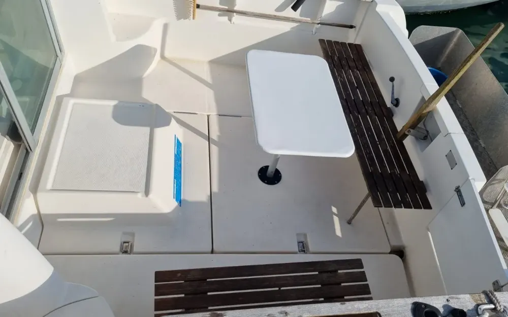 slider 15 Jeanneau Merry Fisher 695