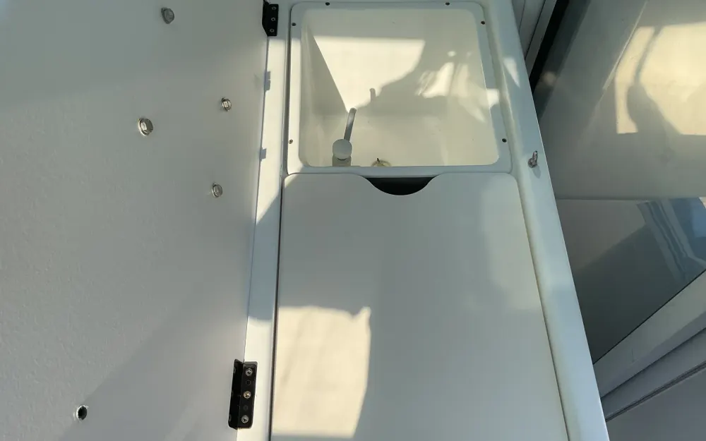 slider 10 Jeanneau Merry Fisher 635