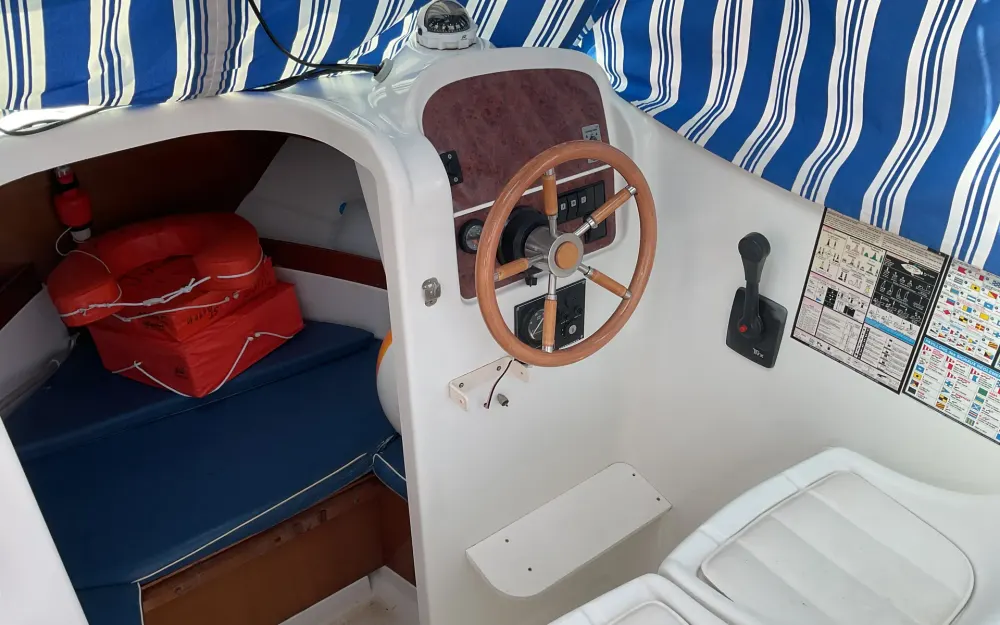 slider 13 Jeanneau Merry Fisher 635