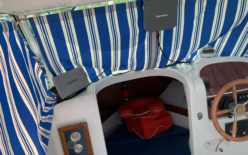 slider 15 Jeanneau Merry Fisher 635