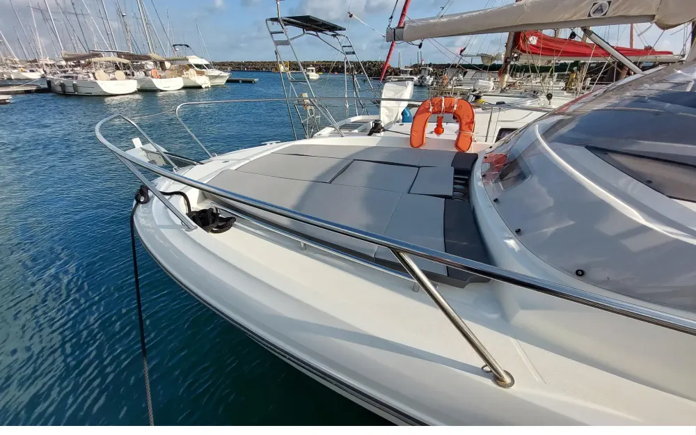 slider 21 Jeanneau Cap Camarat 9.0 WA