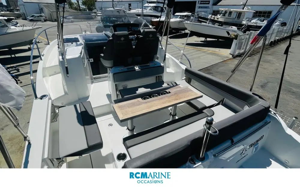 slider 7 Jeanneau Cap Camarat 9.0 WA