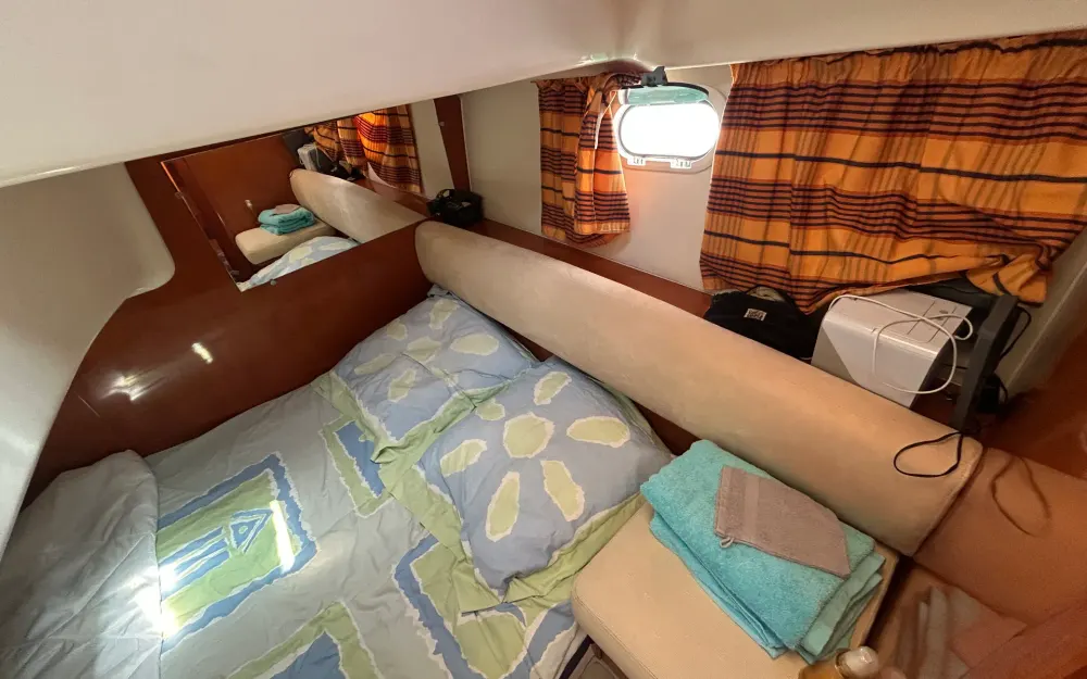 slider 4 Jeanneau Prestige 34