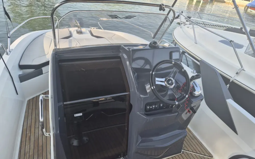 slider 8 Beneteau Flyer 6.6 SPACEdeck