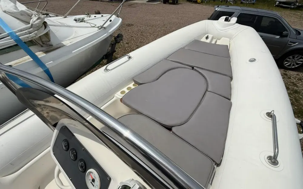 slider 6 Zodiac Medline 650