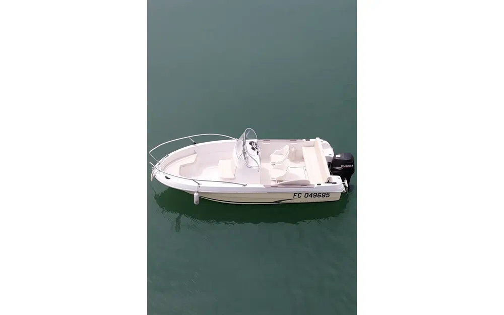 slider 3 Jeanneau Cap Camarat