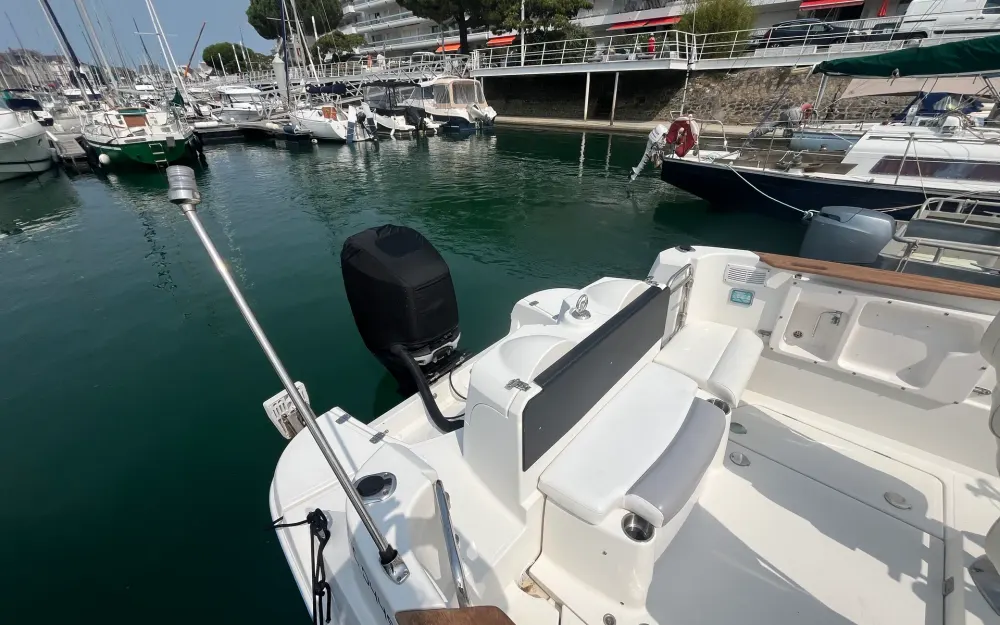 slider 1 Quicksilver  720 Commander