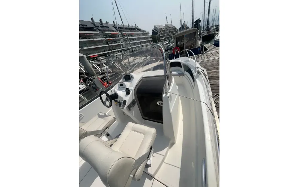 slider 4 Quicksilver  720 Commander