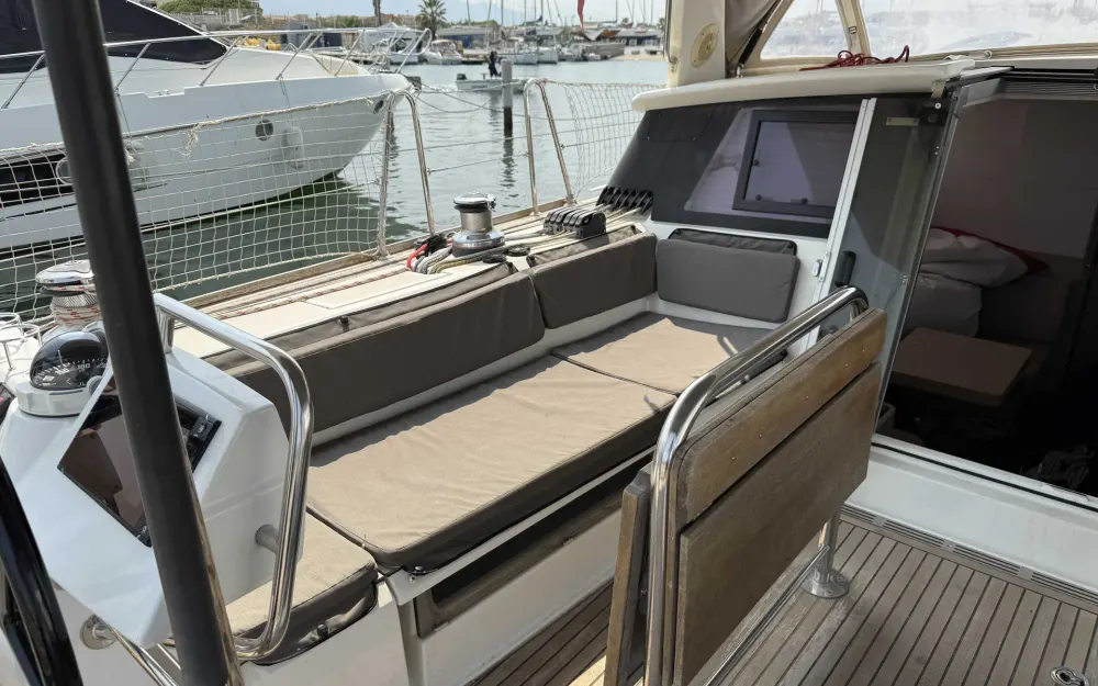 slider 15 Beneteau Sense 51