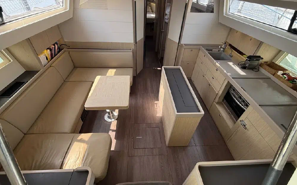 slider 22 Beneteau Sense 51