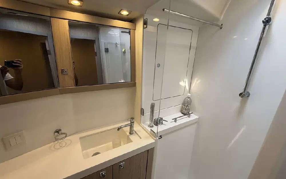 slider 30 Beneteau Sense 51