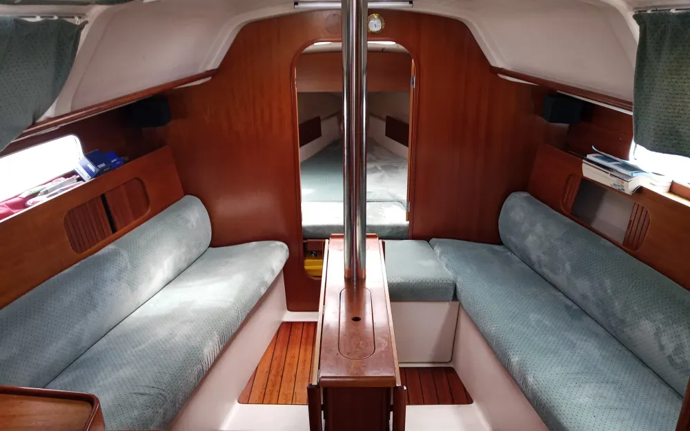 slider 7 Beneteau Oceanis 321