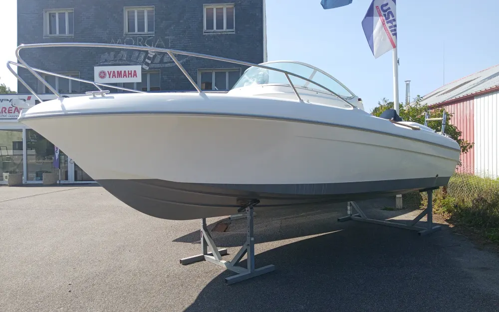slider 1 Beneteau Flyer 650 WA