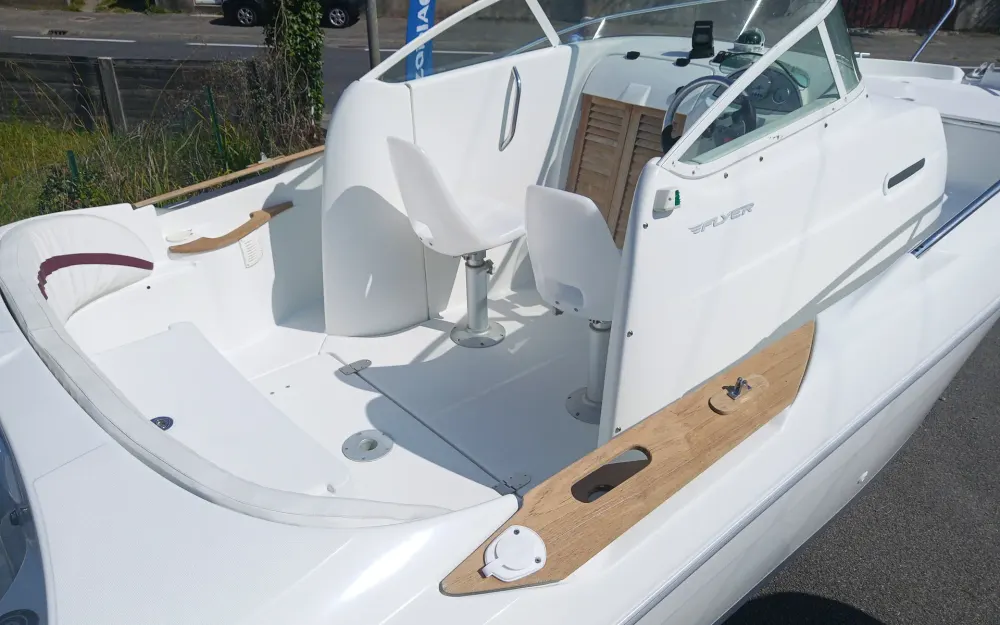 slider 3 Beneteau Flyer 650 WA