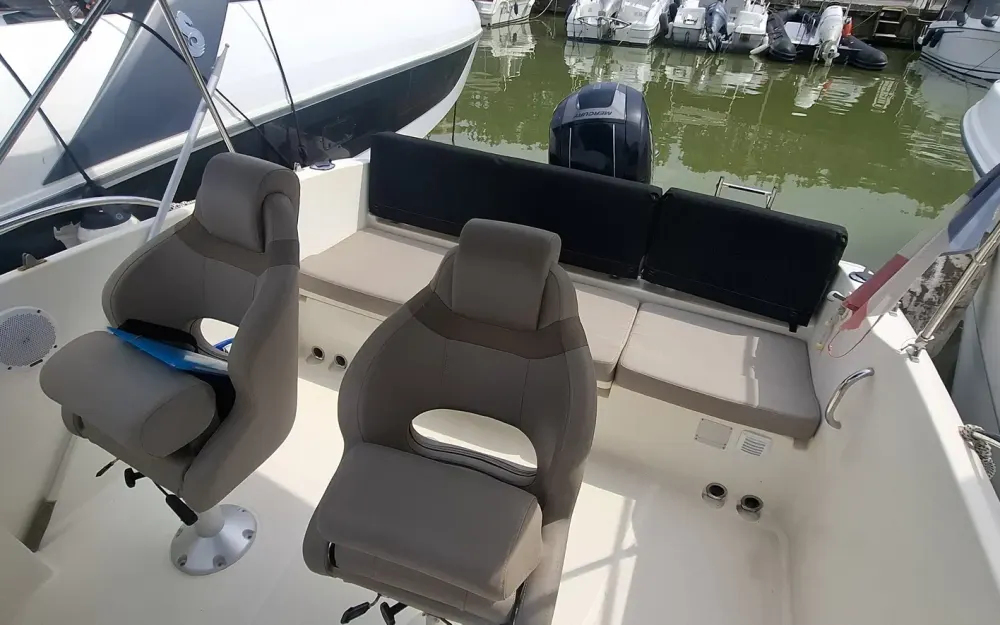 slider 12 Quicksilver Activ 675 Open