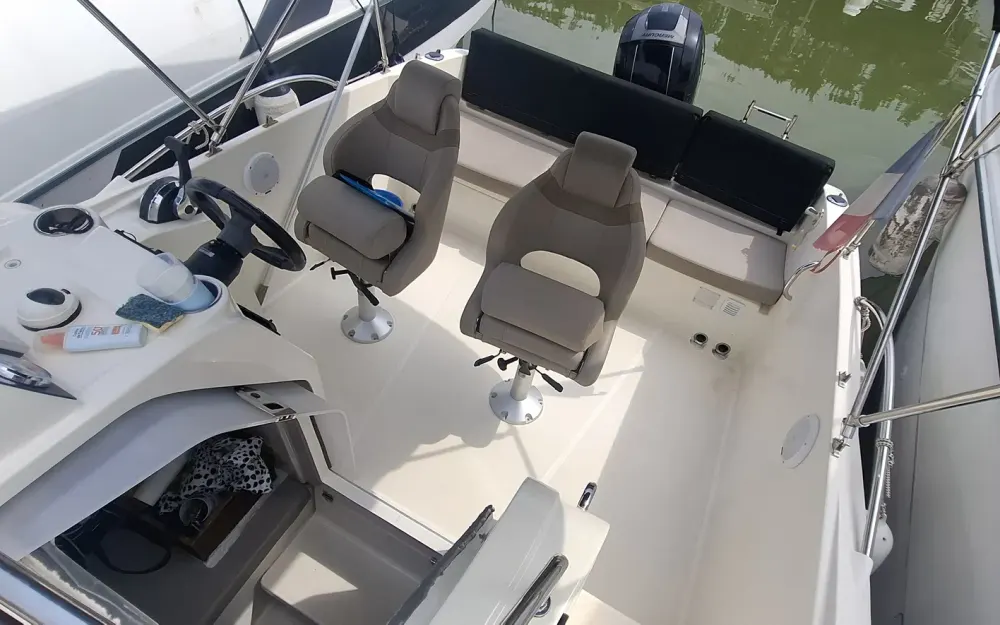 slider 8 Quicksilver Activ 675 Open