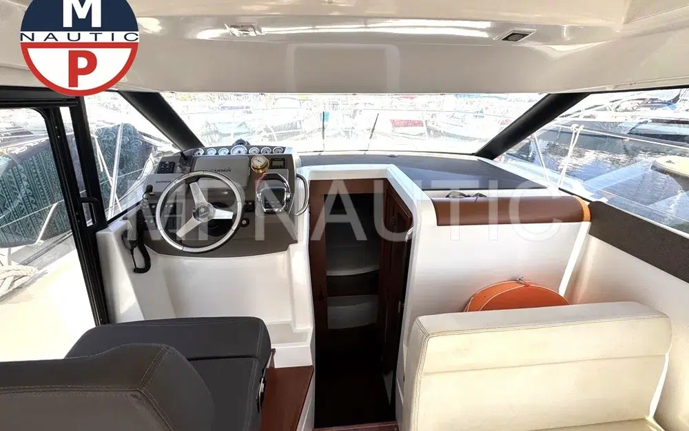 slider 10 Jeanneau NC 9