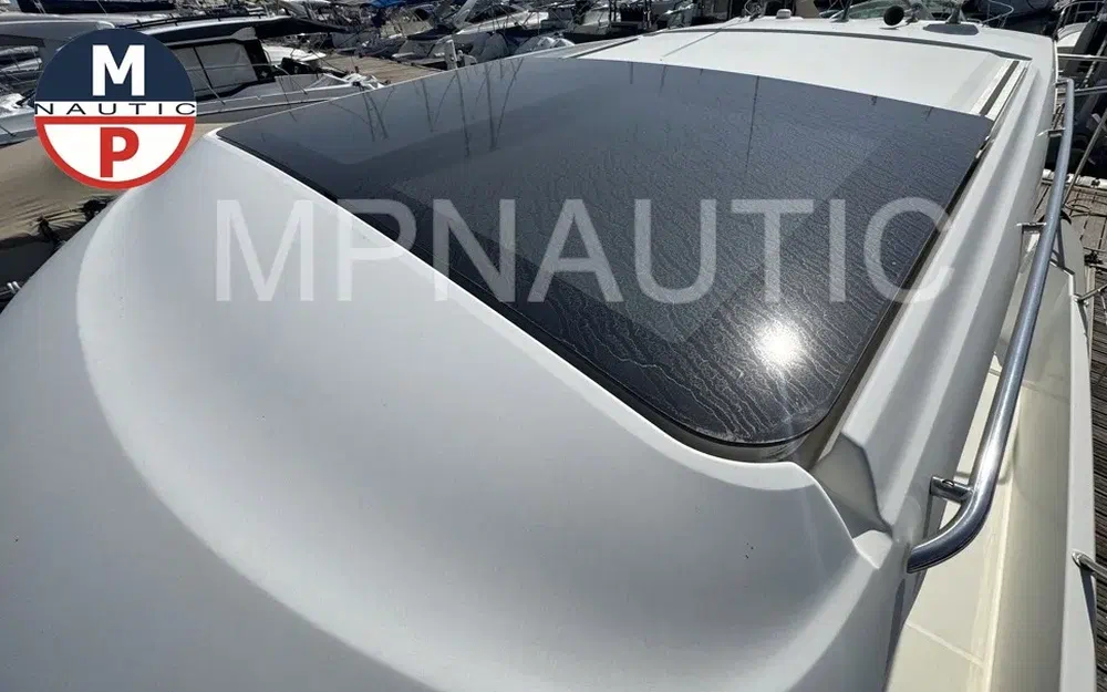 slider 4 Jeanneau NC 9