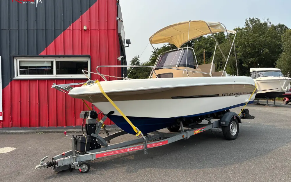 slider 1 Selection Boats Aston 21