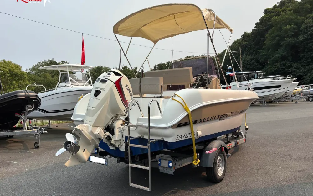 slider 2 Selection Boats Aston 21