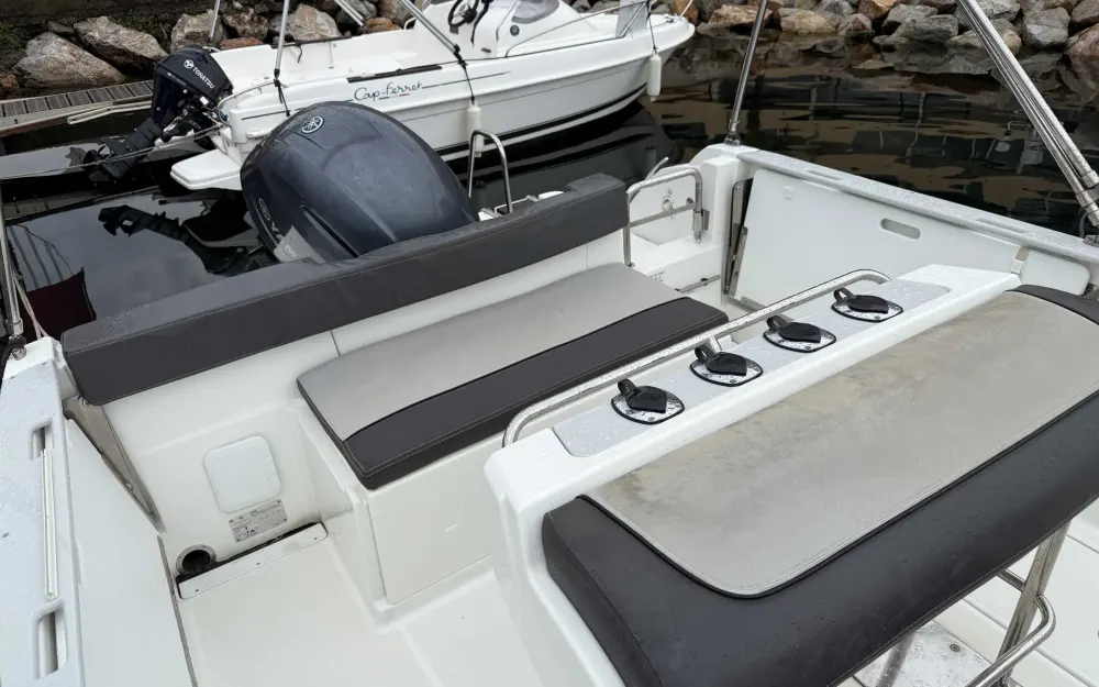 slider 11 Jeanneau Cap Camarat 6.5 CC