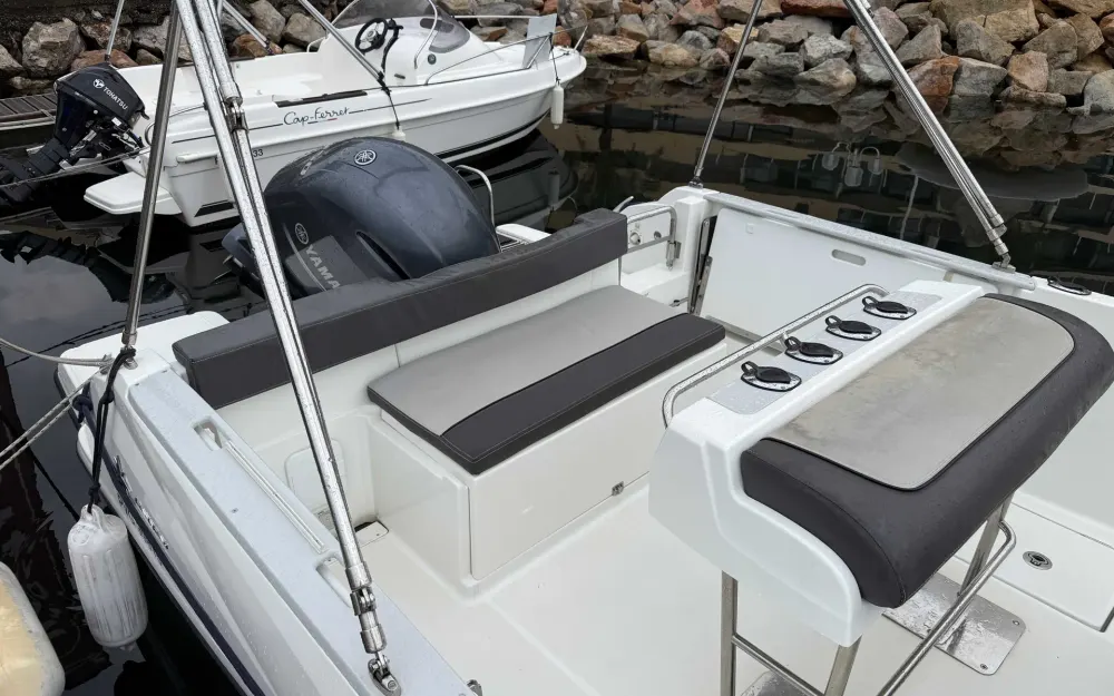 slider 8 Jeanneau Cap Camarat 6.5 CC