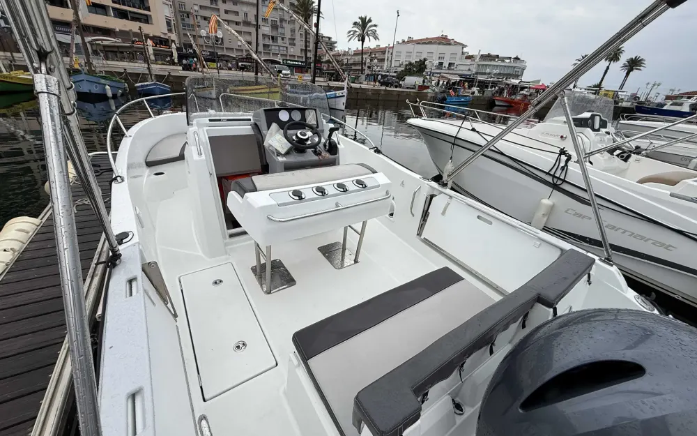 slider 3 Jeanneau Cap Camarat 6.5 CC
