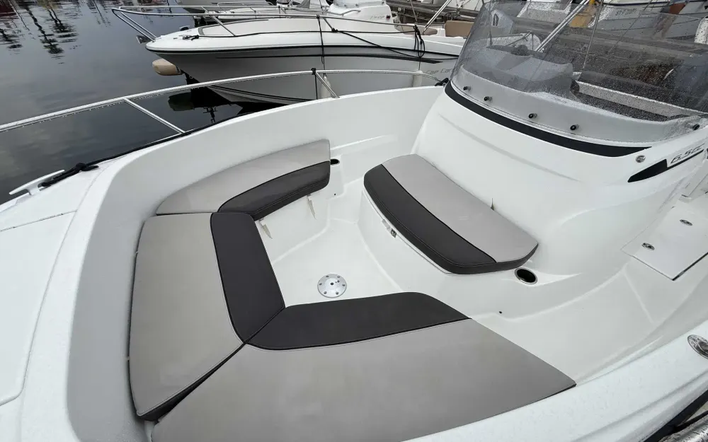 slider 7 Jeanneau Cap Camarat 6.5 CC
