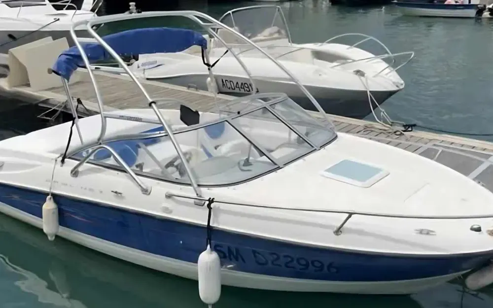 slider 1 Bayliner  652 CU