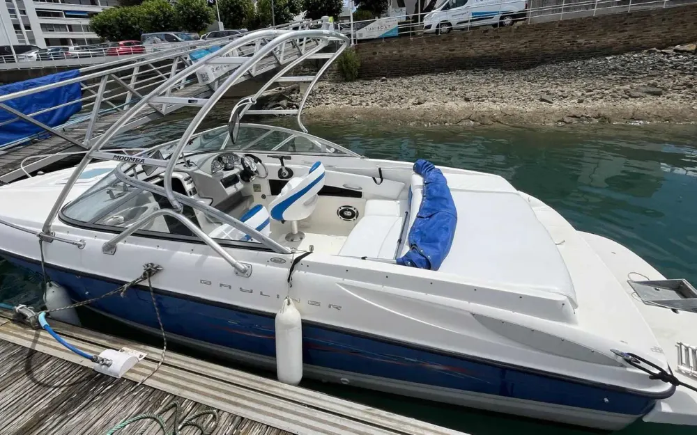 slider 2 Bayliner  652 CU