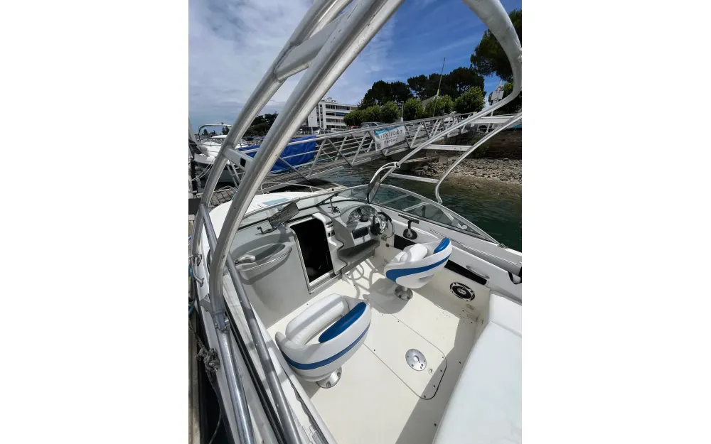 slider 8 Bayliner  652 CU