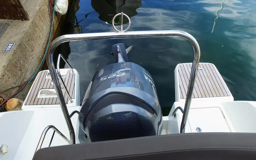 slider 10 Jeanneau Cap Camarat 7.5 DC