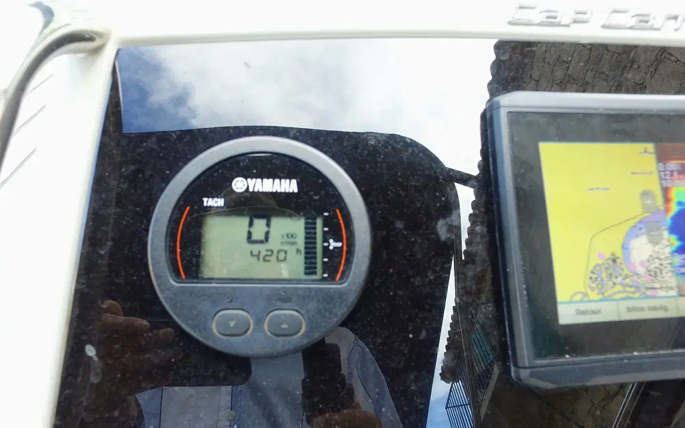 slider 13 Jeanneau Cap Camarat 7.5 DC