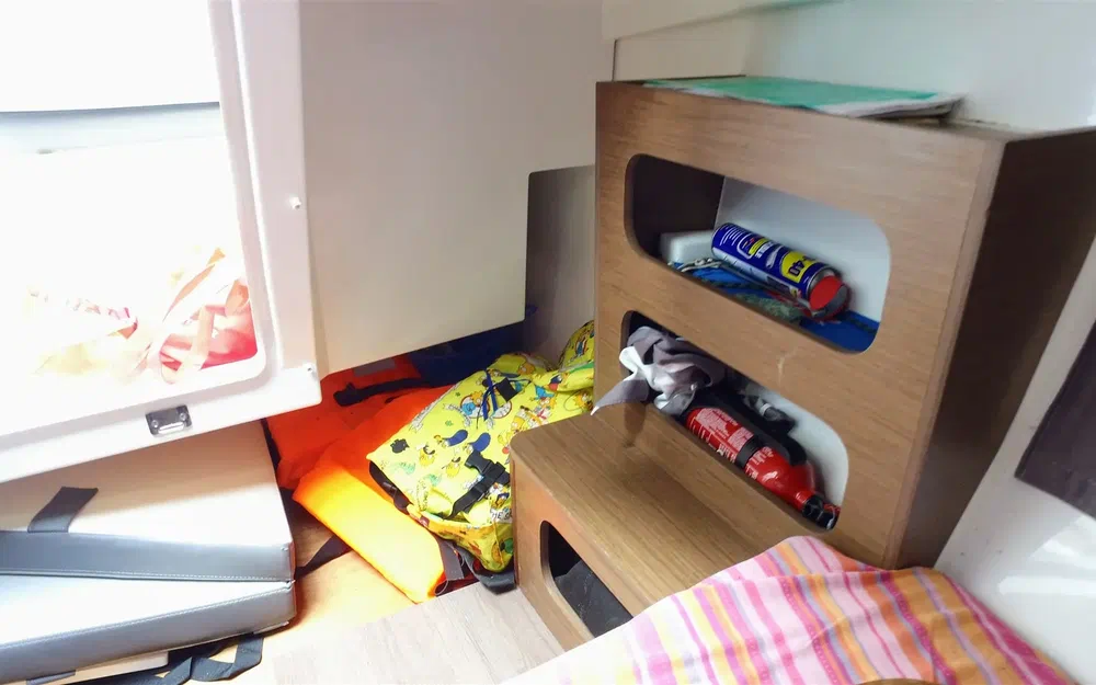 slider 18 Jeanneau Cap Camarat 7.5 DC