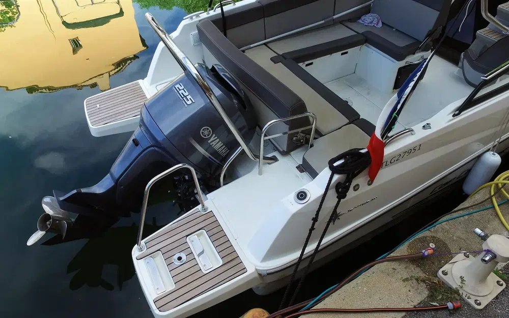 slider 5 Jeanneau Cap Camarat 7.5 DC