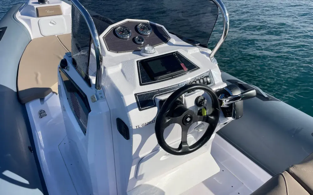 slider 10 Ranieri Cayman 26 Sport Touring